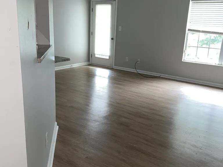 131 Wexford Dr #301 — Photo 3