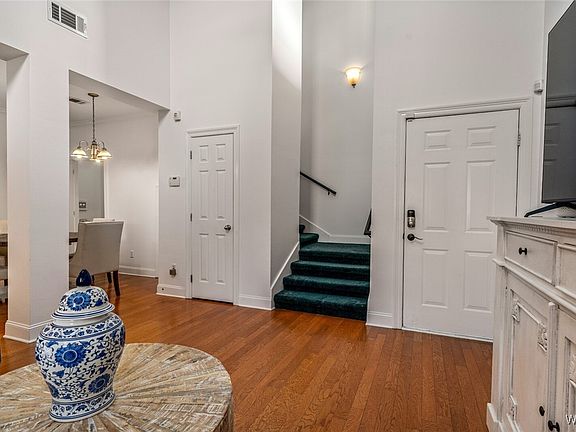 3rd image of 3218 Veterans Memorial Pkwy #517