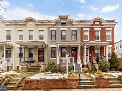 313 14th St NE, Washington, DC, 20002