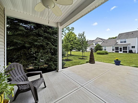 5th image of 4645 Community Way #35
