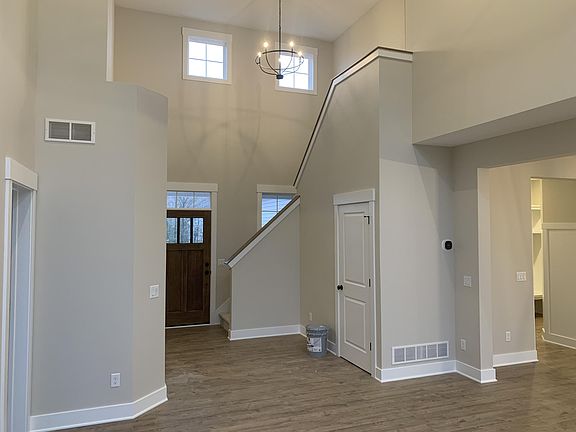 2nd image of 3053 Thornbury Dr
