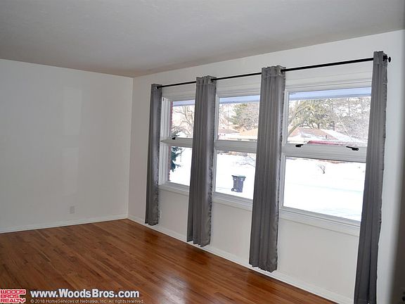 2nd image of 2517 Woods Blvd