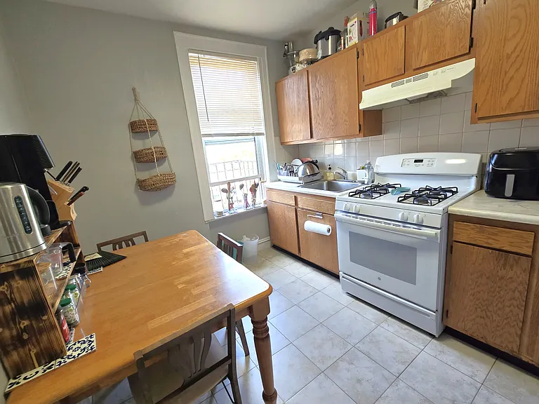 44-04 30th Ave #3F — Photo 3