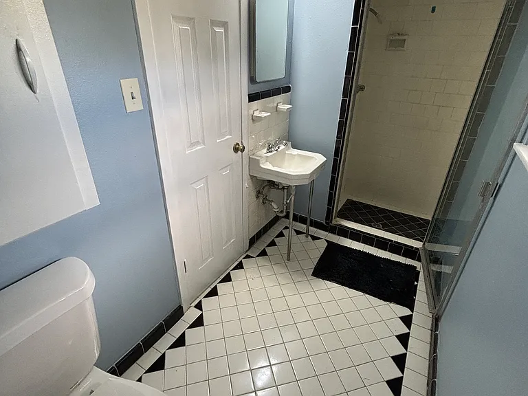 Main Bath with walk in Shower