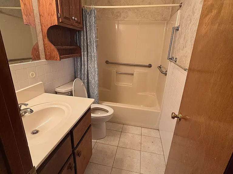 Bathroom 1, from hallway