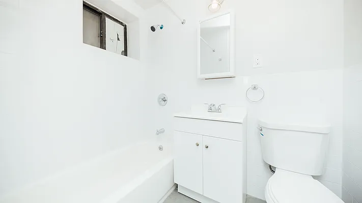 Rented by Nooklyn NYC LLC | media 12