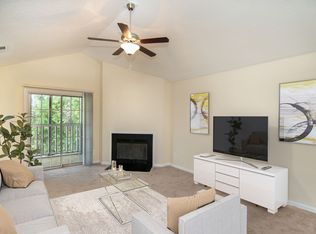 2021 Pepperstone Pl #2015F, Greensboro, NC 27406