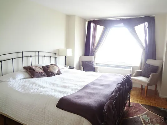 Rented by Anchor Associates | media 6