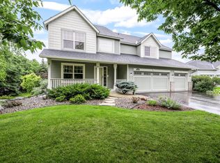 2466 Sandstone Pl, Woodbury, MN 55129