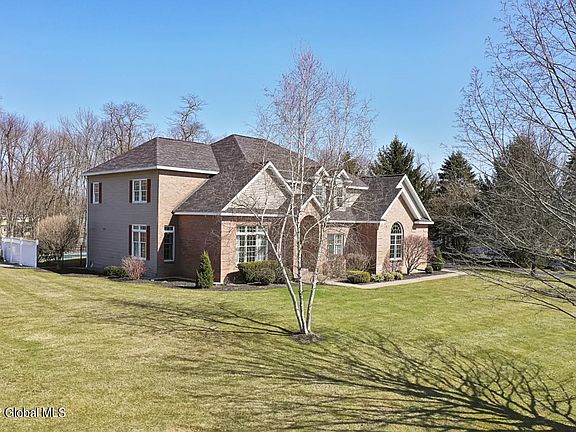 3rd image of 6 Long Creek Dr