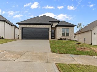 148 Fletcher Ridge Dr, Little Rock, AR 72223