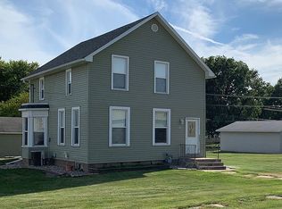909 4th St, Durant, IA 52747