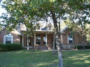 128 Elm Wood Dr, Elgin, TX 78621