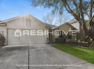 910 Willow West Dr, Houston, TX 77073