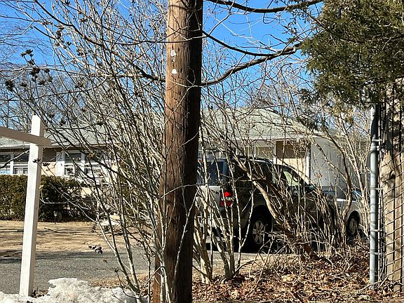 2nd image of 3 Park Ave