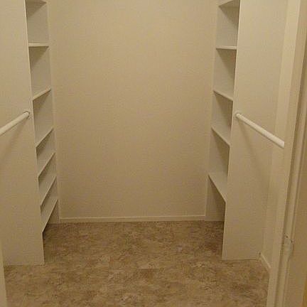 5th image of 5710 E Tropicana Ave Unit 1043