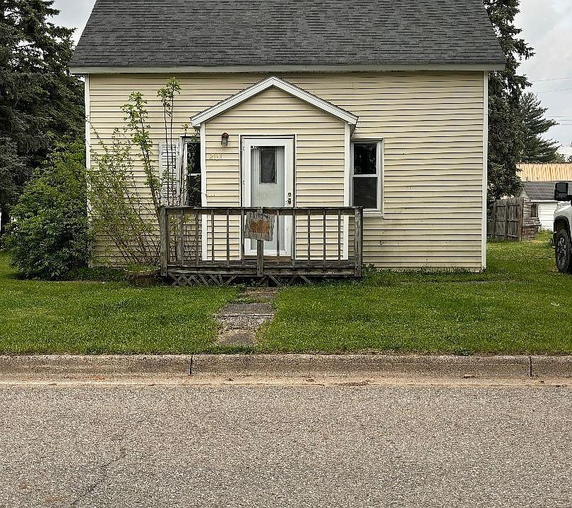 2131 Weaver St, Ubly, MI 48475 Zillow