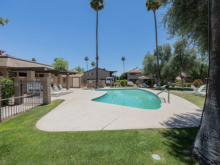 1207 N 84th Pl — Photo 21
