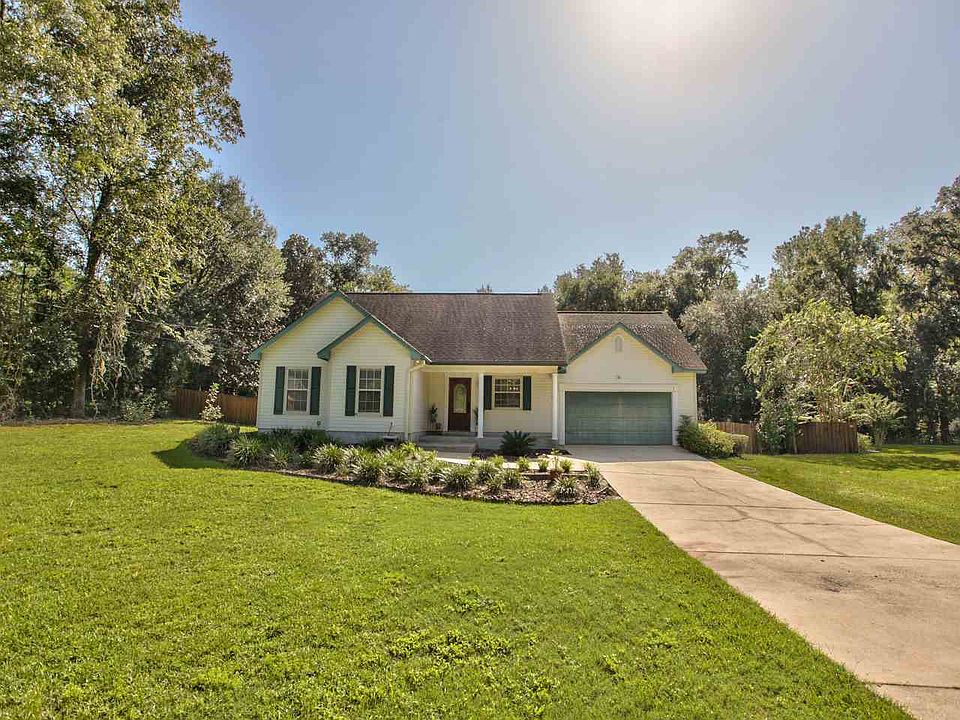 1st image of 150 Shadow Oak Cir