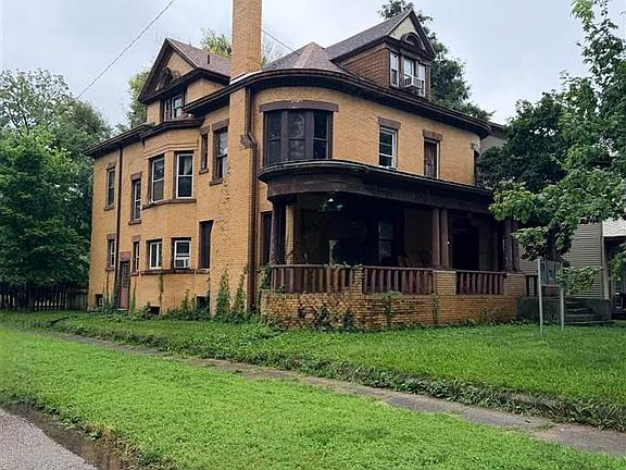 5th image of 902 S 6th St
