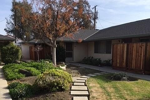 Normandie Court Yard