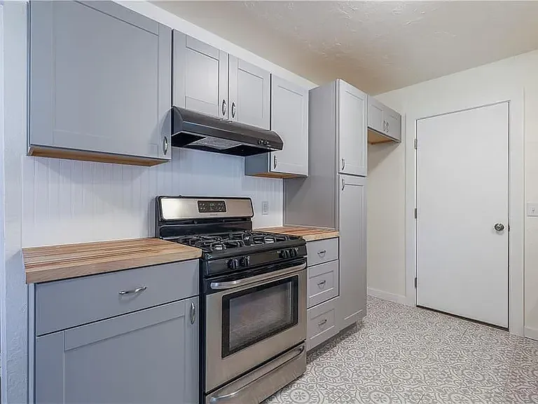 3209 NW 40th St — Photo 9