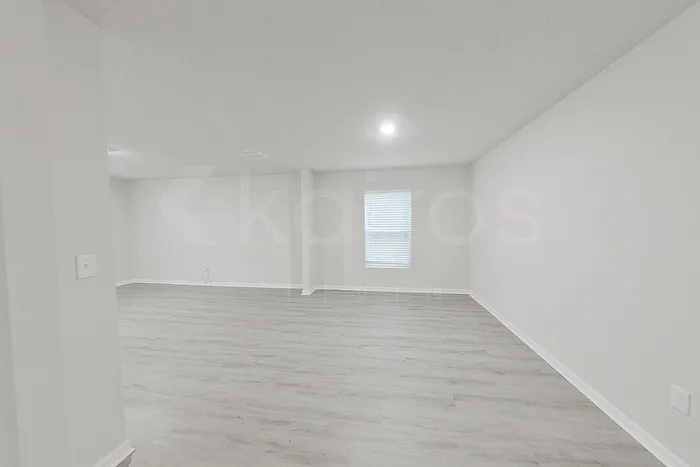4 bed, 2.0 bath, 1650 sqft, $1,895 — Photo 3