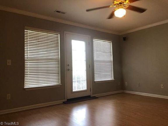 4th image of 901 Hanahan Ct Unit 1A