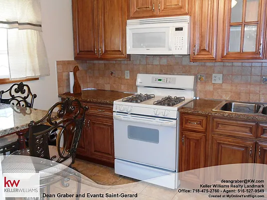 Sold by Keller Williams Realty Landmark | media 5