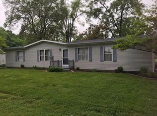 16 Union St, Union Mills, IN 46382