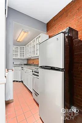 Rented by Grand Group Realty | media 16