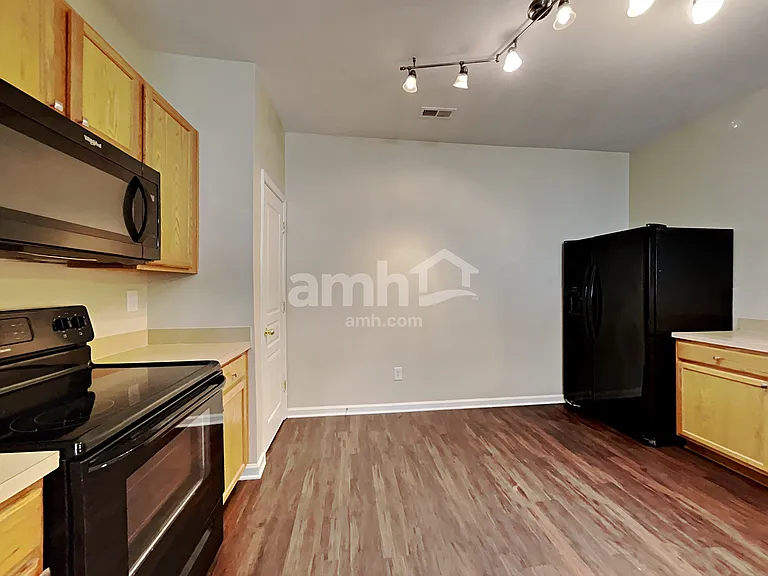11342 Heritage Green Dr — Photo 5