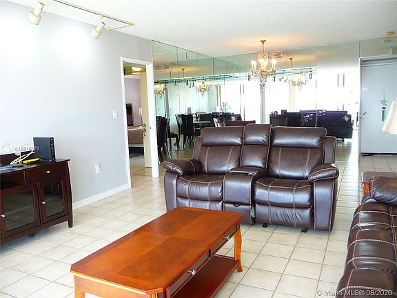 5th image of 3731 N Country Club Dr APT 2026