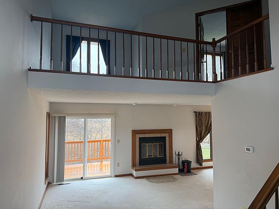 2nd image of 8 Captains Blvd