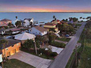 1231 23rd St, San Leon, TX 77539