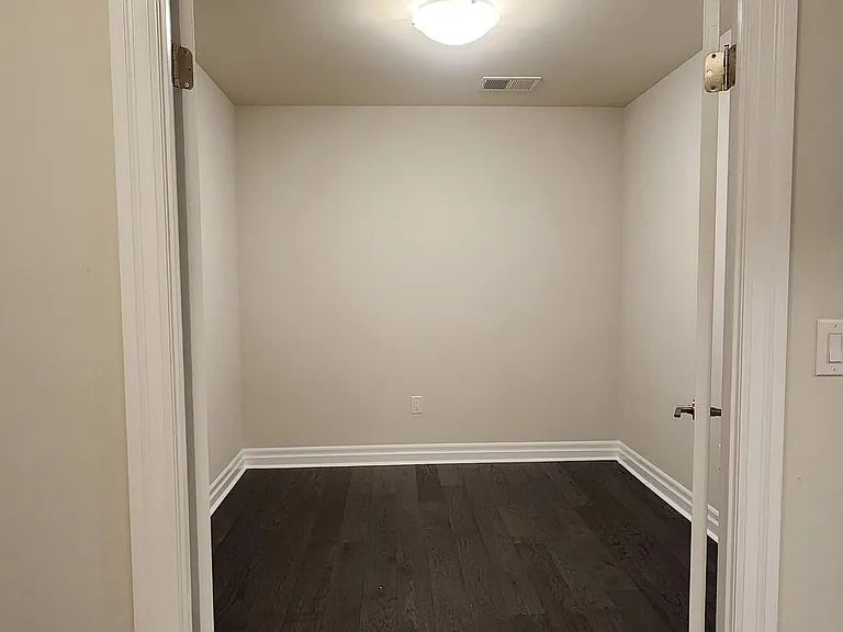 505 Talbot St #1808 — Photo 4