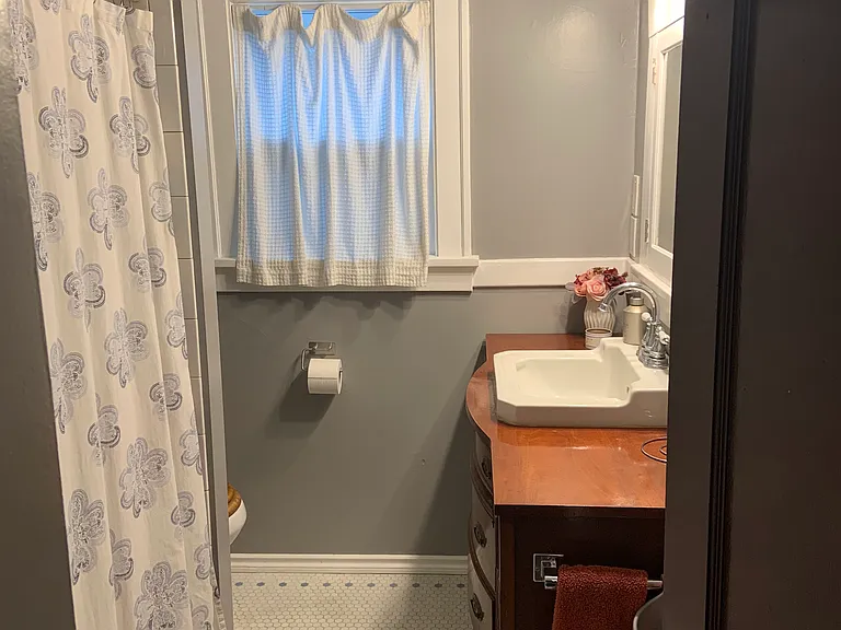 Full bathroom