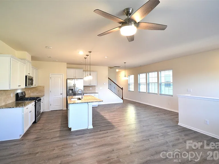 12854 Robert Walker Dr — Photo 6