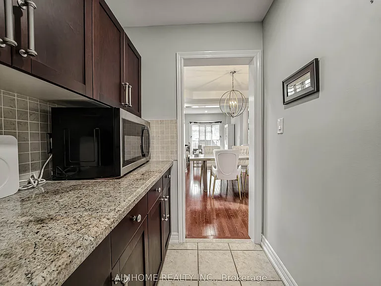 16 Chasser Dr — Photo 7