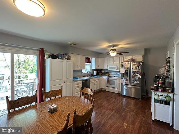 5th image of 212 Conoy Ave