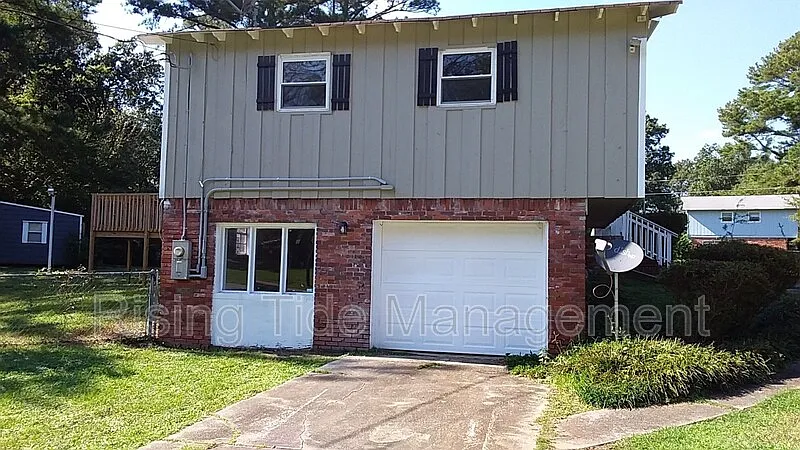 3 bed, 2.0 bath, 1248 sqft, $1,250 — Photo 3