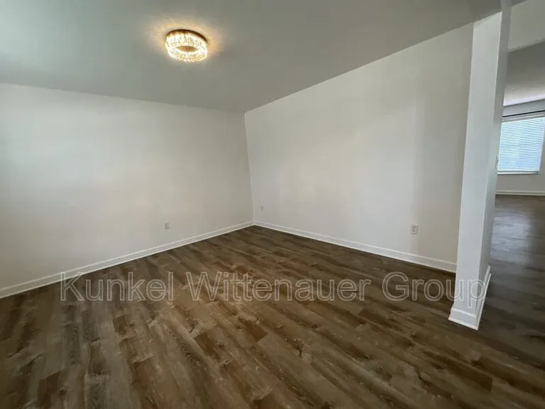2621 Greystone Estates Pkwy — Photo 5