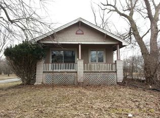 200 N East River Rd, Des Plaines, IL 60016