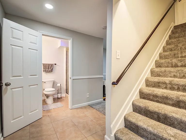 15744 Beau Ridge Dr — Photo 40