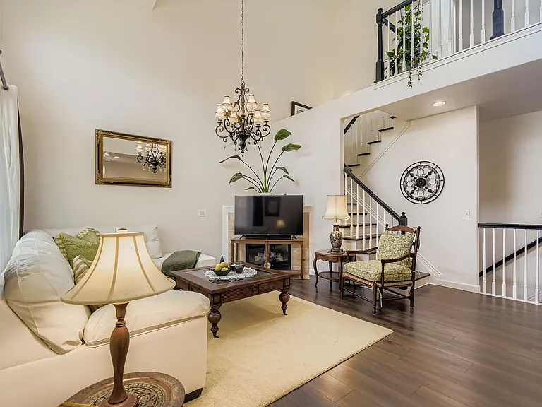 18182 E Colgate Pl — Photo 2