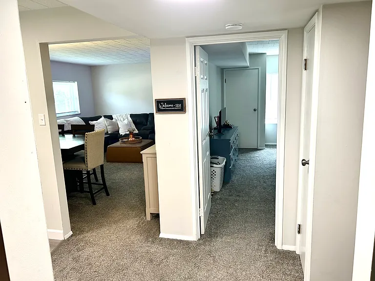2653 Center St #4 — Photo 5