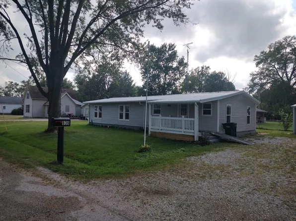 839 Grove Ave, Neoga, IL 62447