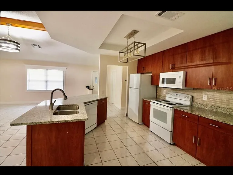 4636 Mariner Blvd — Photo 6