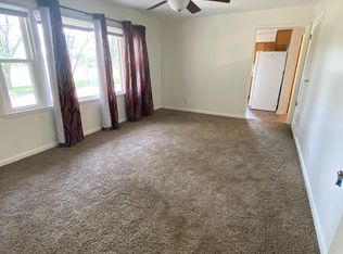 1103 11th Avenue, Holdrege, NE 68949