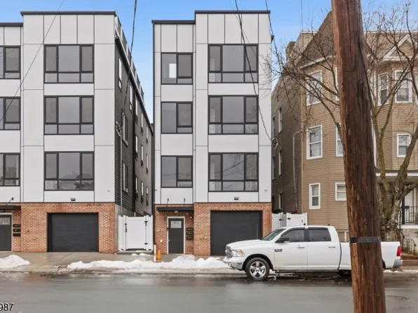 37 S 7th St, Newark, NJ